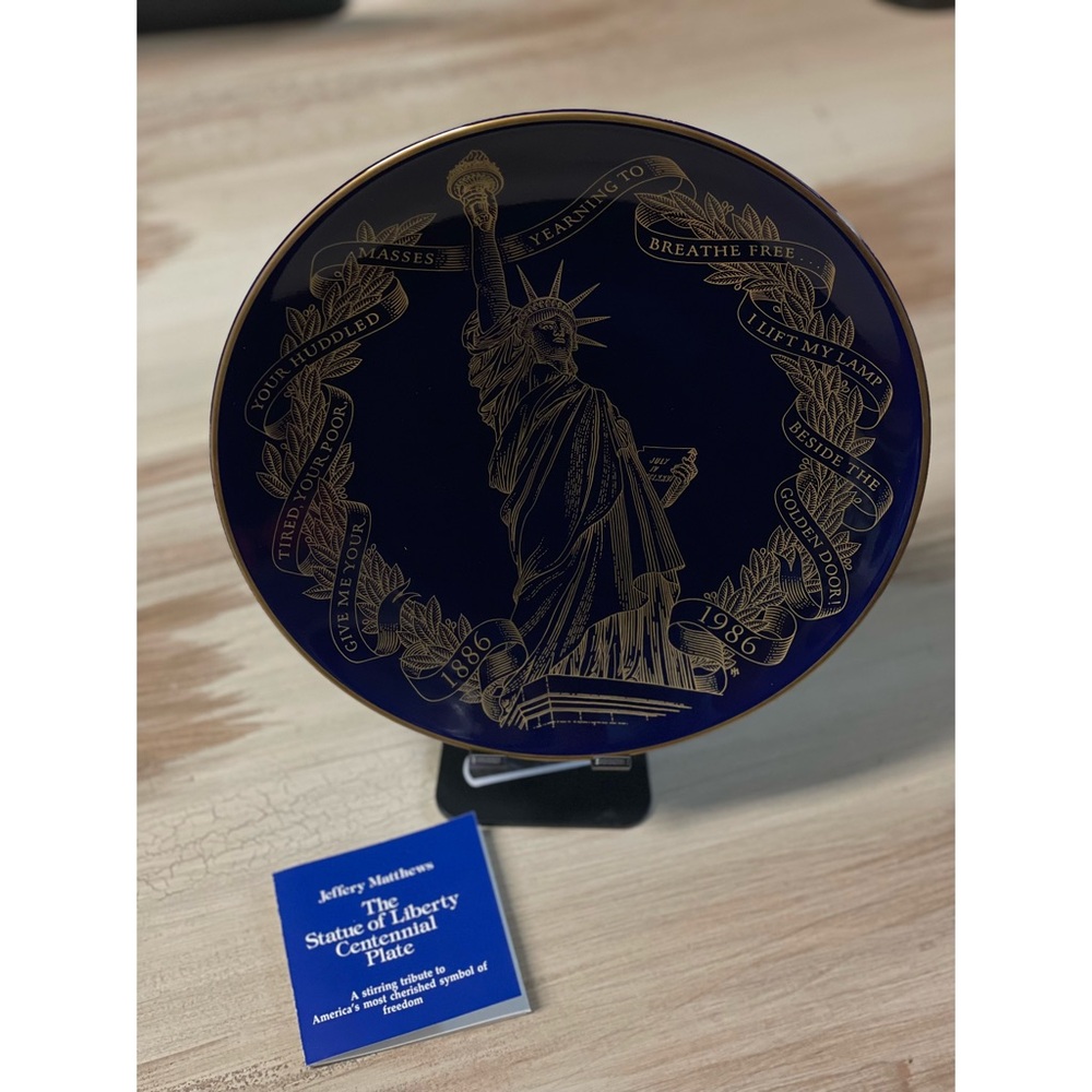 VTG Statue of Liberty Centennial Plate 1986 Porcelain 24 Karat 8.5" Round w/ COA